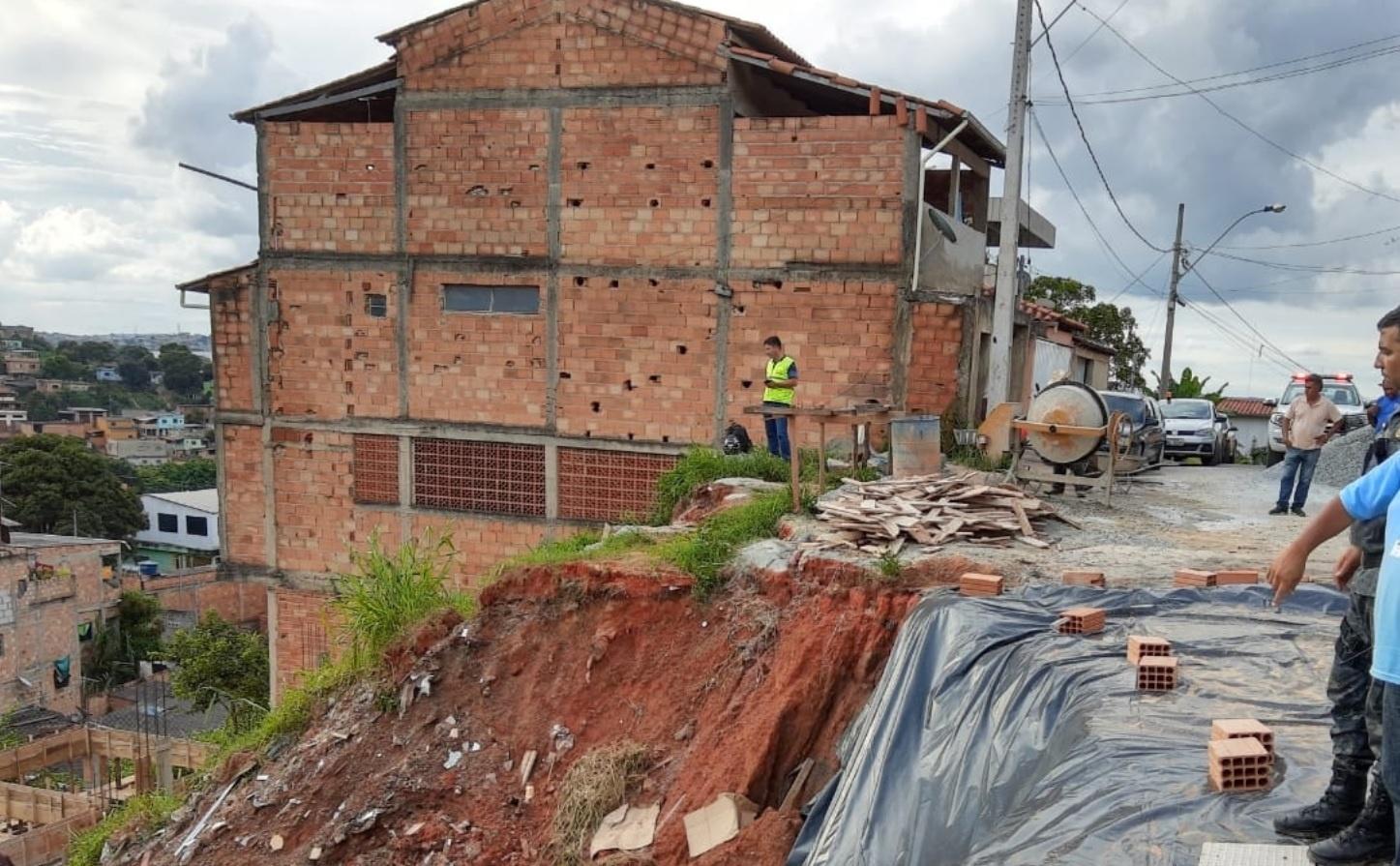 Sobe para 44 o número de mortos pelo mau tempo em MG