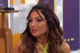 Patricia Poeta é criticada após assumir o “Mais Você”